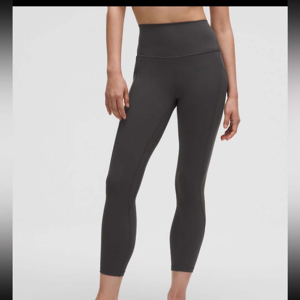 Lululemon align High-Waisted Leggings 22” inseam size 4